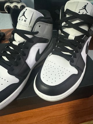 Air Jordan 1 Mid Talla 42