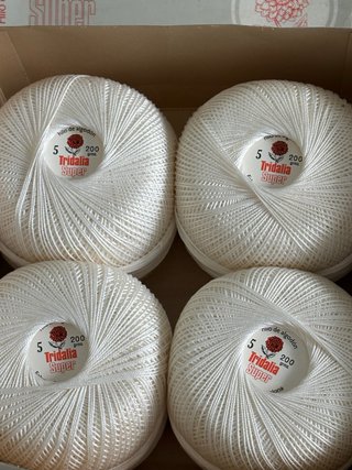 6 ovillos de Hilo Tridalia Super Blanco