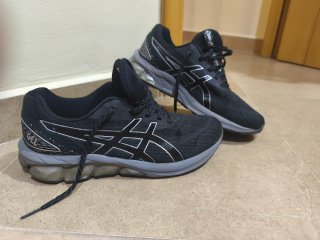 Zapatillas titanium 180 Asics Gel Negras