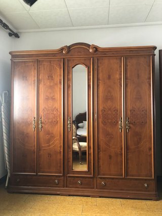 Armario Vintage de Madera