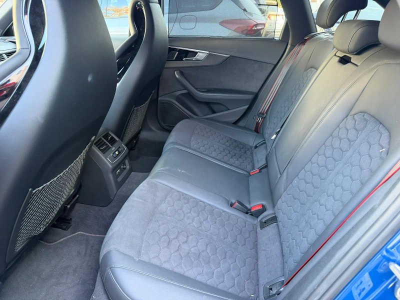 Audi RS4 2023, foto 6