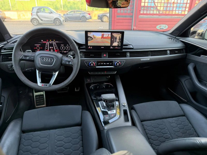 Audi RS4 2023, foto 8