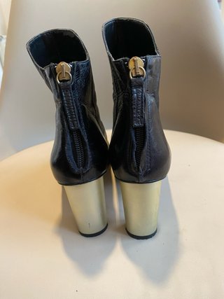 Botines Zara Negros de Piel Talla 39