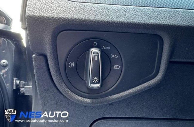 Volkswagen Touran Advance 2.0 TDI 2022, foto 15