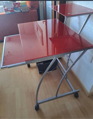 Regalo silla+Mesa de Escritorio Roja