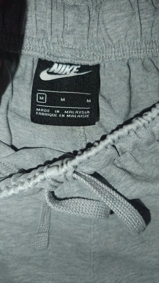 Chándal corto Nike gris