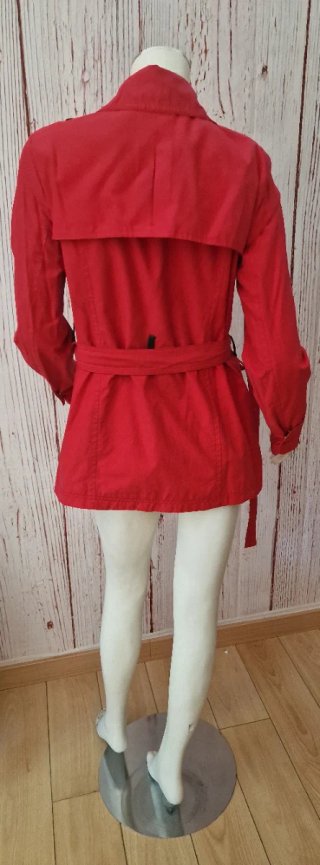 Chaqueta Stradivarius Roja Talla M