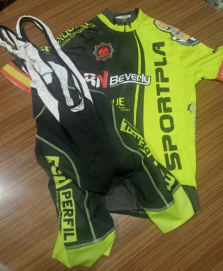 Conjunto Ciclismo Maillot,Culote y chaleco Talla M
