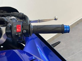 Yamaha YZF-R7 A2