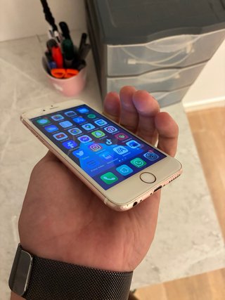 iPhone 6s Rosa LIBRE 64 GB y funda LEA DESCRIPCIÓN
