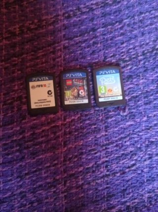 3 Juegos PS Vita: FIFA 15, LEGO Movie y Pets