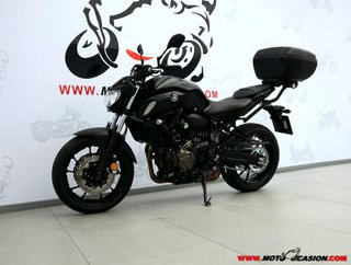 YAMAHA MT-07 ¿A2?