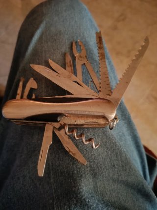 Navaja Multiusos de Acero