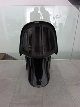 Silla de Diseño Negra