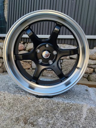 Llantas tipo Advan Racing