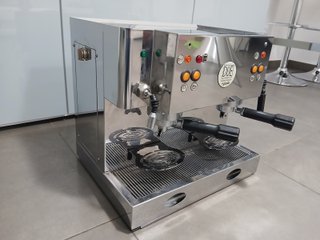 Macchina Caffè Professionale Due Inox 2