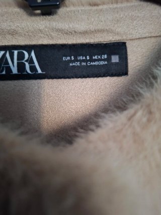 Chaqueta Zara pelo Beige