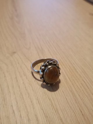 Anillo de Plata con Piedra Marrón