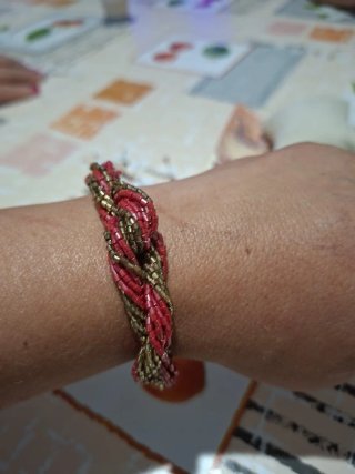 Braccialetto intrecciato oro e rosso