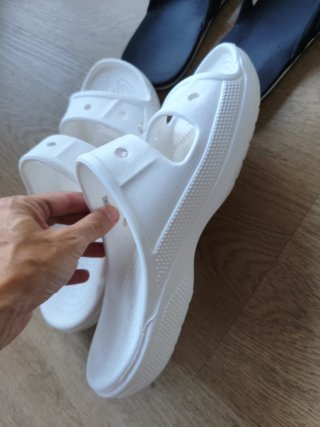 Chancletas Crocs y Puma