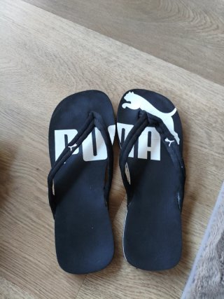 Chancletas Crocs y Puma