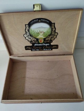 Caja de Puros de Madera Monte Negro