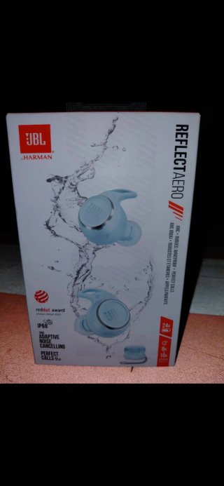 Auriculares JBL Reflect Aero.