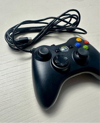Controller Xbox 360 cablato funzionante