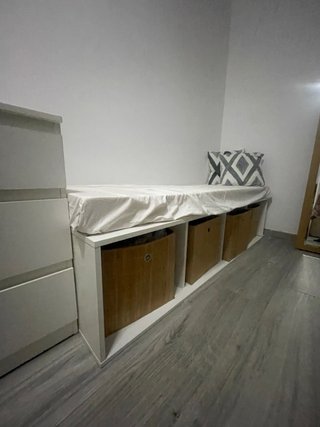 Estantería con Asiento y Cestas