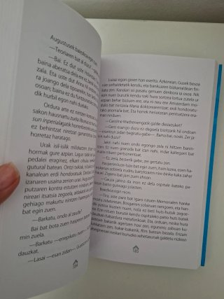 Bajo la misma estrella / Izarrak errudun