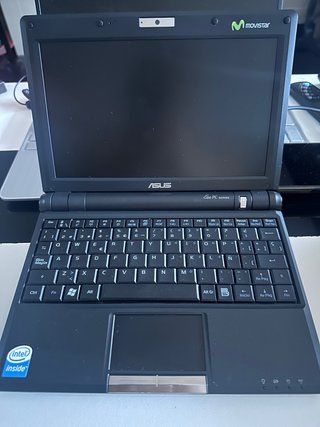 ASUS Eee PC 900 + funda + cargador