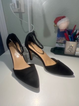 Zapato tacón negro antelina