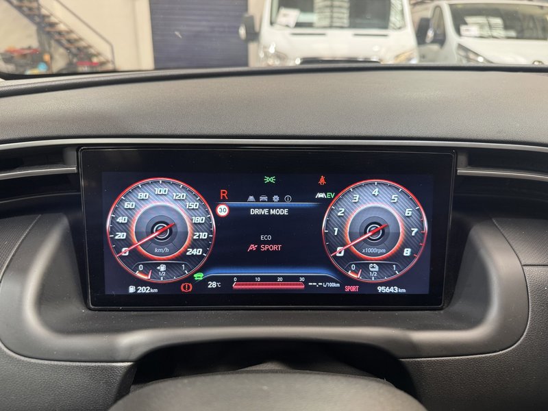 Hyundai Tucson 1.6 TGDI HEV AT MAXX SAFE 2022, foto 8
