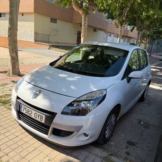 Renault Scenic 2010