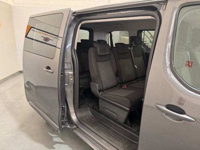 Peugeot Traveller Business BlueHDi 110KW (150CV) Standard