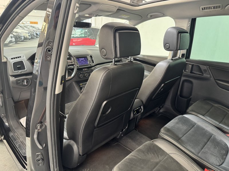SEAT Alhambra 2018, foto 18