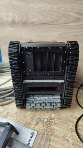 Robot limpiafondos automático Piscina hasta 9x4m