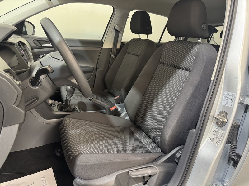 Volkswagen T-Cross 1.0 TSI Advance 2021, foto 18
