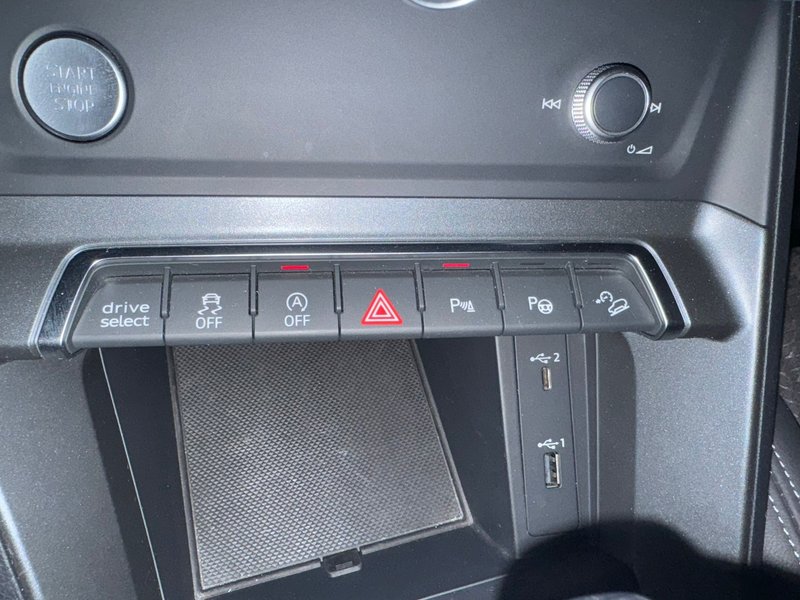 Audi Q3 S line 35 TDI 2021, foto 15
