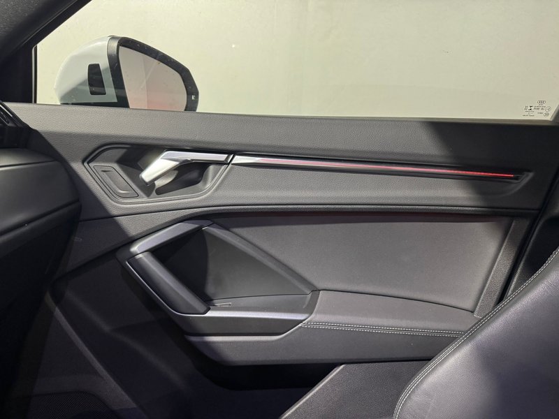 Audi Q3 S line 35 TDI 2021, foto 16