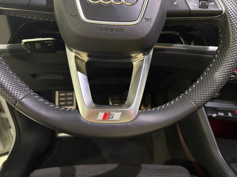 Audi Q3 S line 35 TDI 2021, foto 21