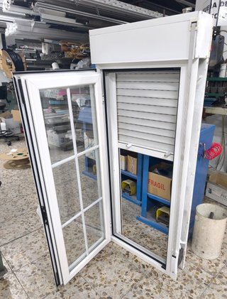 2 Ventanas de Aluminio Abatibles de 58 x 138,5 cm