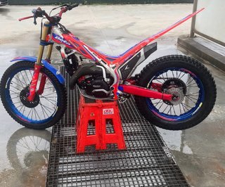 Moto de Trial Beta 125cc 2024