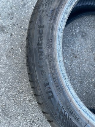 Neumático 225/45 R17
