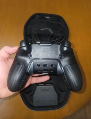 Mando Nacon Revolution 5 Pro PS5/PS4/PC