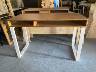 Scrivania in legno massello IVA INCLUSO