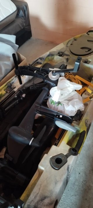 Kayak de PEDALERA pesca Matrix