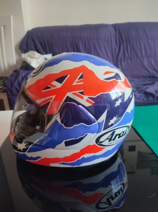 Casco Arai