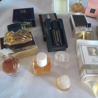 Colección 18 Minitallas  Perfumes
