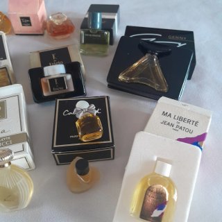 Colección 18 Minitallas  Perfumes